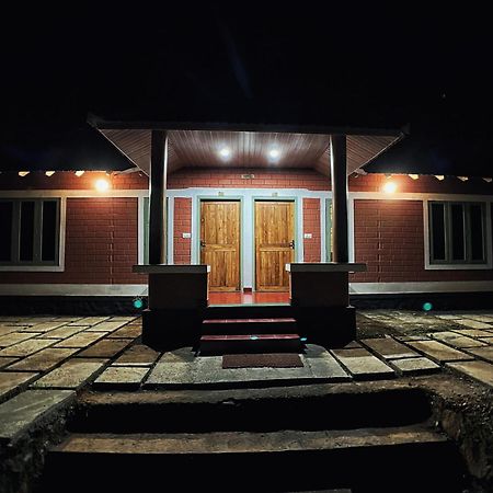 Mahout Resort Wayanad - An Experiential Jungle Stay With Waterfall Калпетта Экстерьер фото