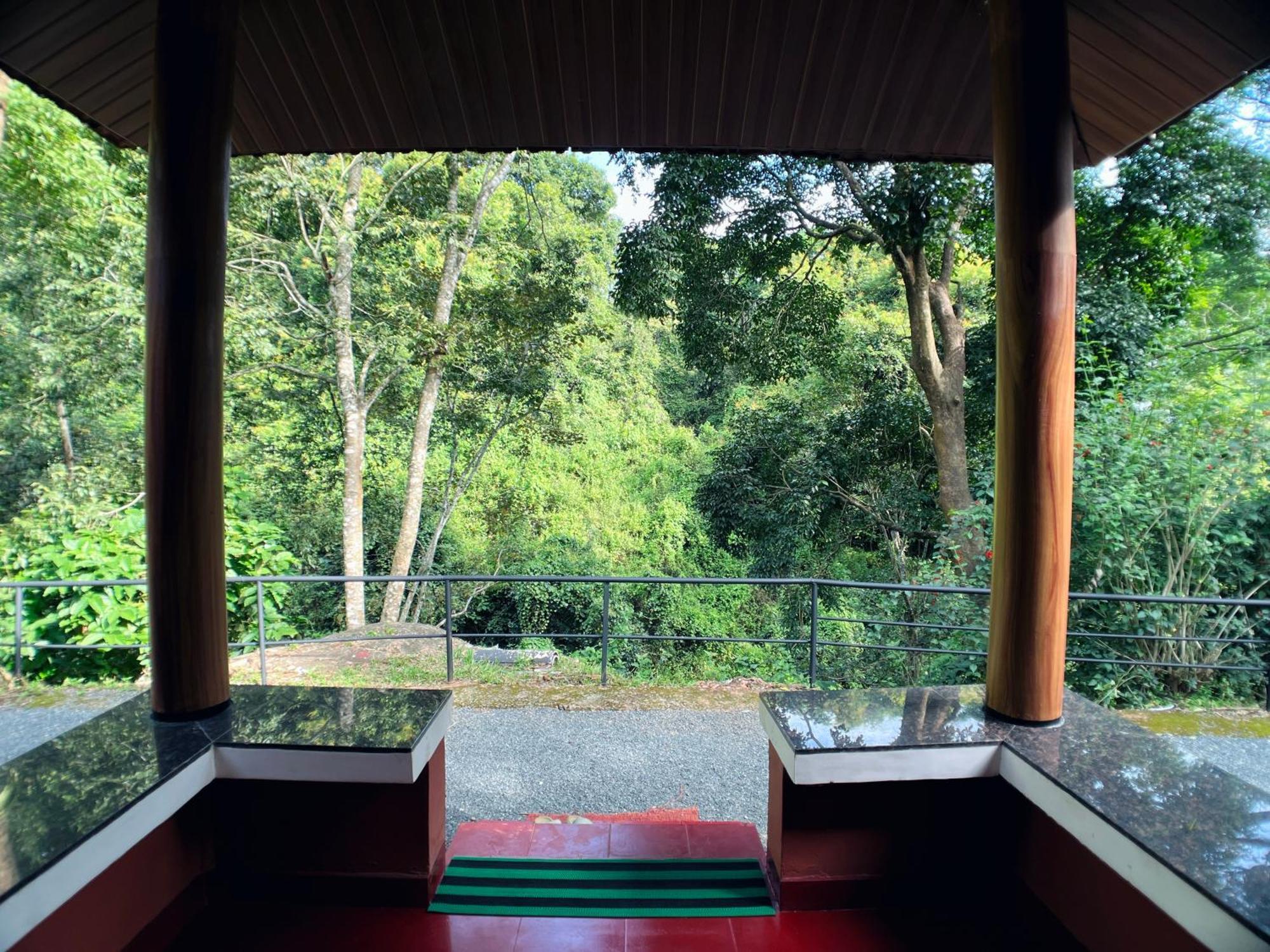 Mahout Resort Wayanad - An Experiential Jungle Stay With Waterfall Калпетта Экстерьер фото